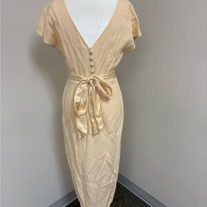 Elegant Cream V-Neck Midi Dress with Tie Waist
